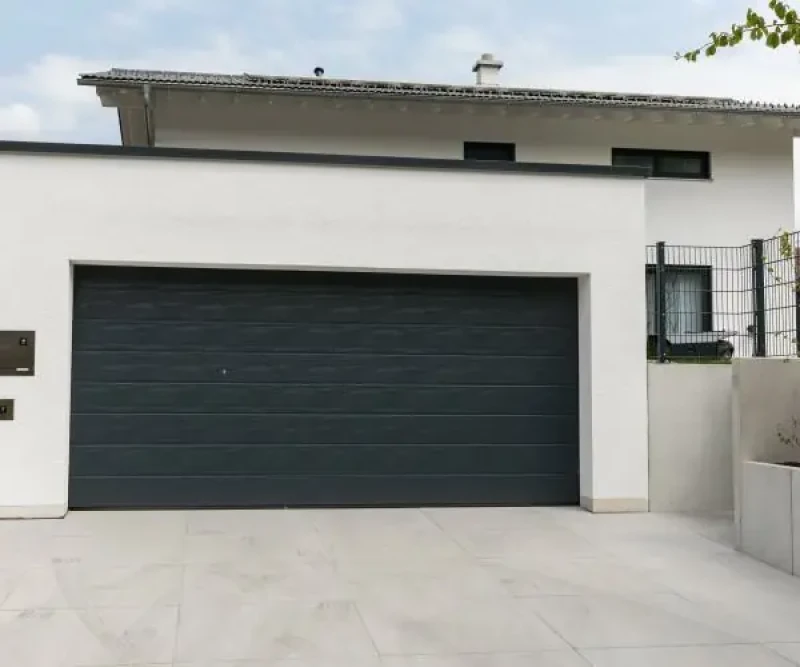 Installation de portes de garage près de Royan